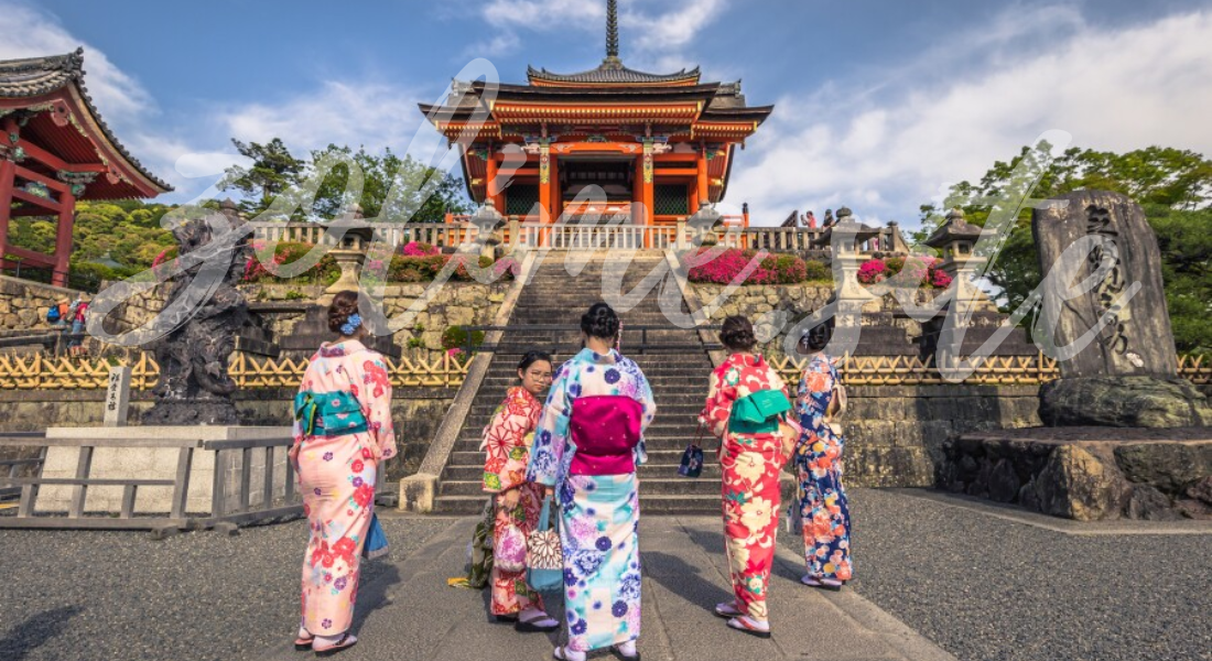 Famous geisha districts in Kyoto