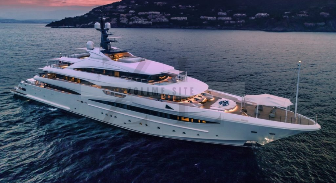 Super Luxury Yachts